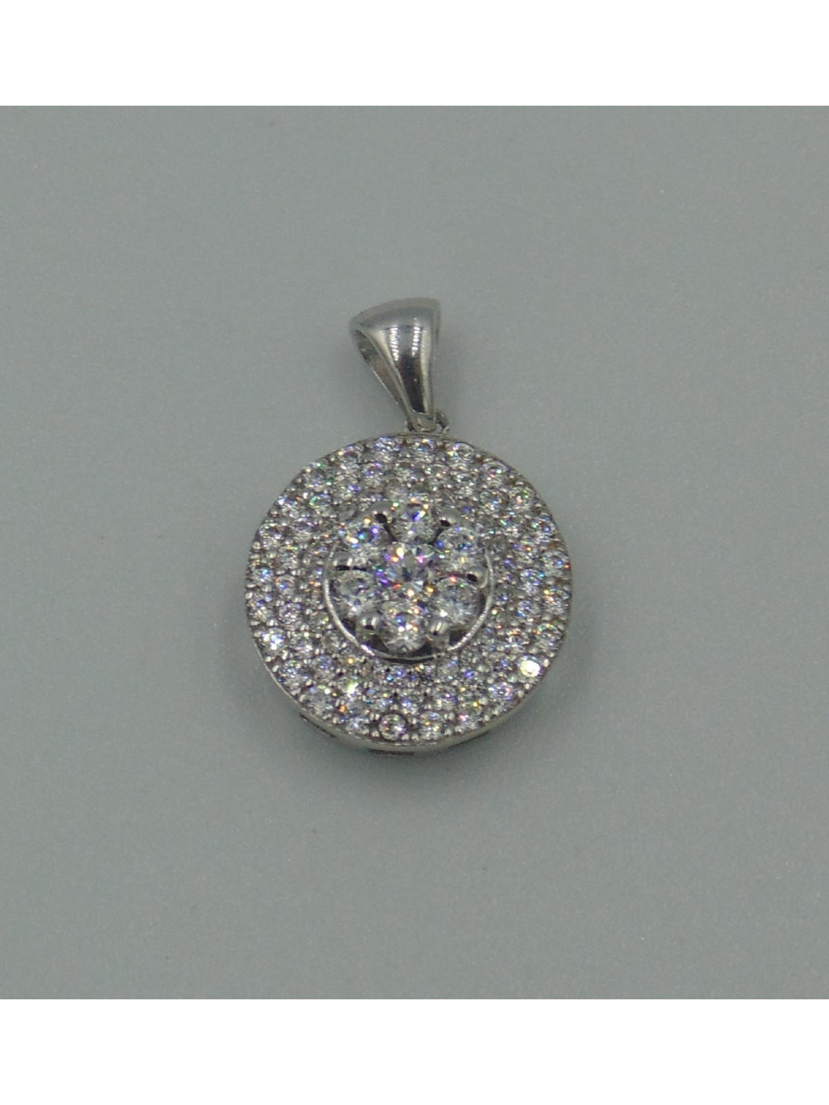 Pendentif Rond Oxydes de Zirconium Or 18 Carats