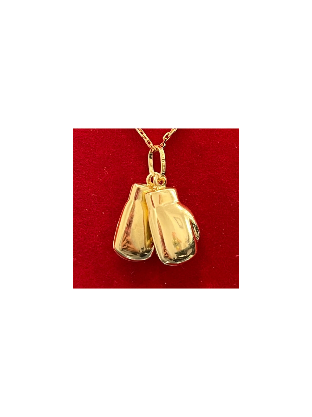 Pendentif gant de boxe