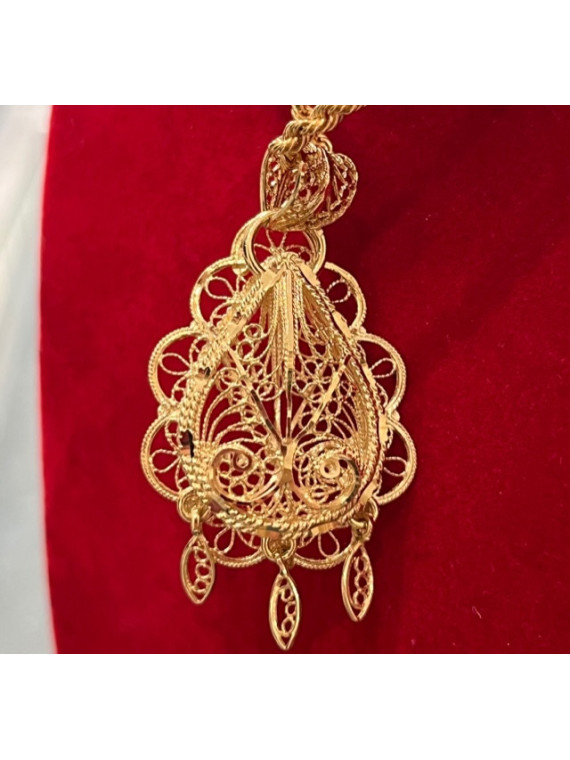 Pendentif Meskia Royal