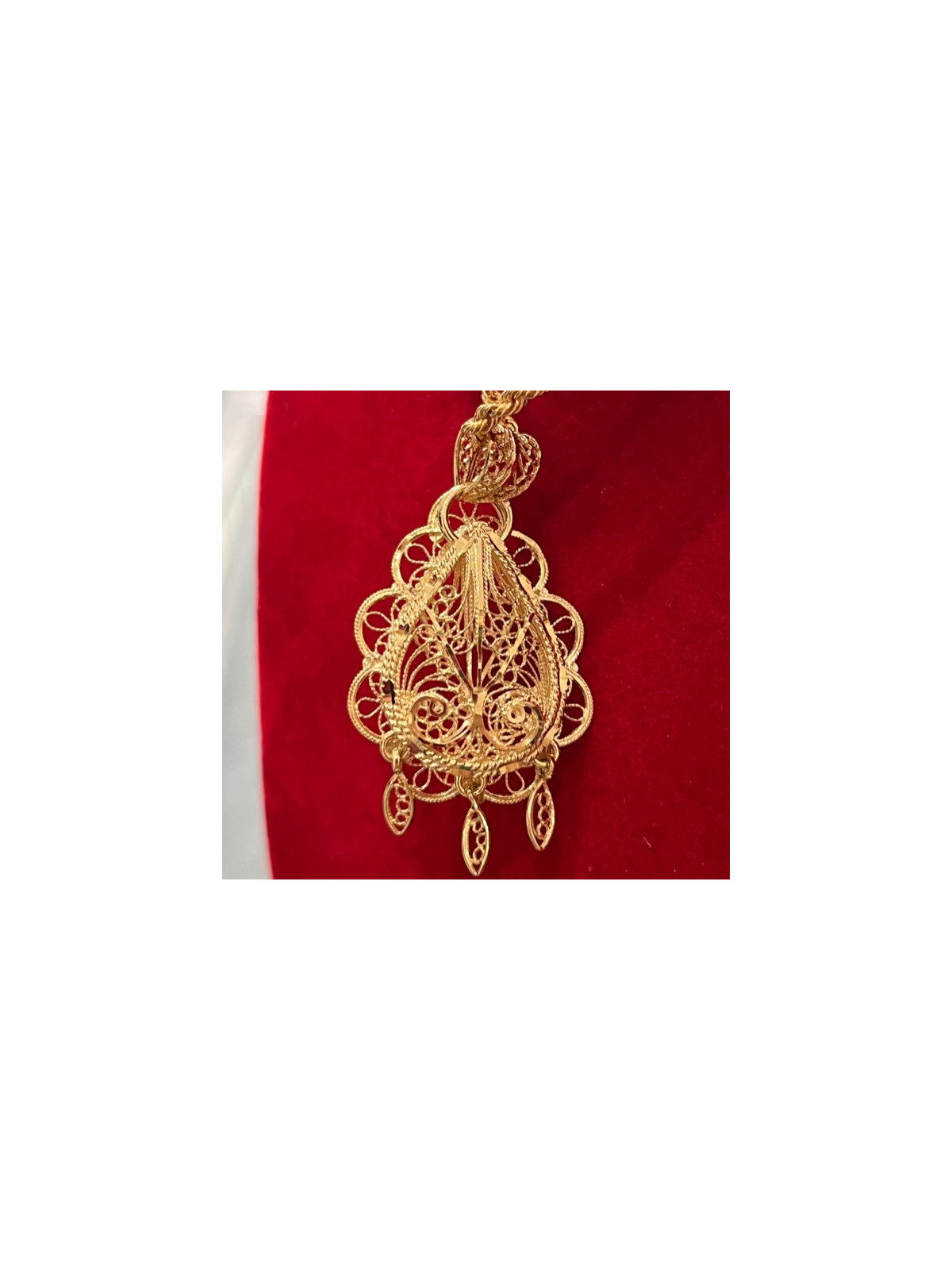 Pendentif Meskia Royal