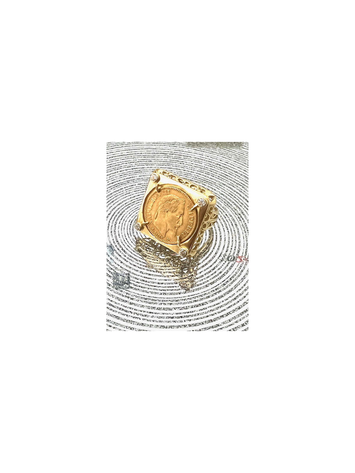 Bague porte pièce carré Filigranne